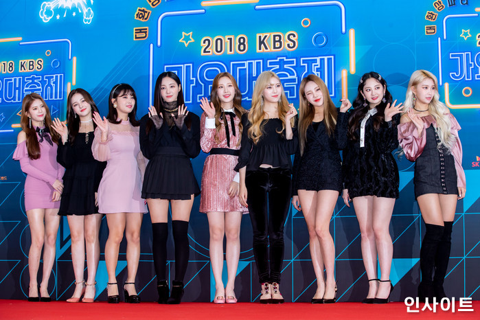 프듀 이어 조작 논란 터진 모모랜드···“계약해지 위약금으로 11억 요구했다”