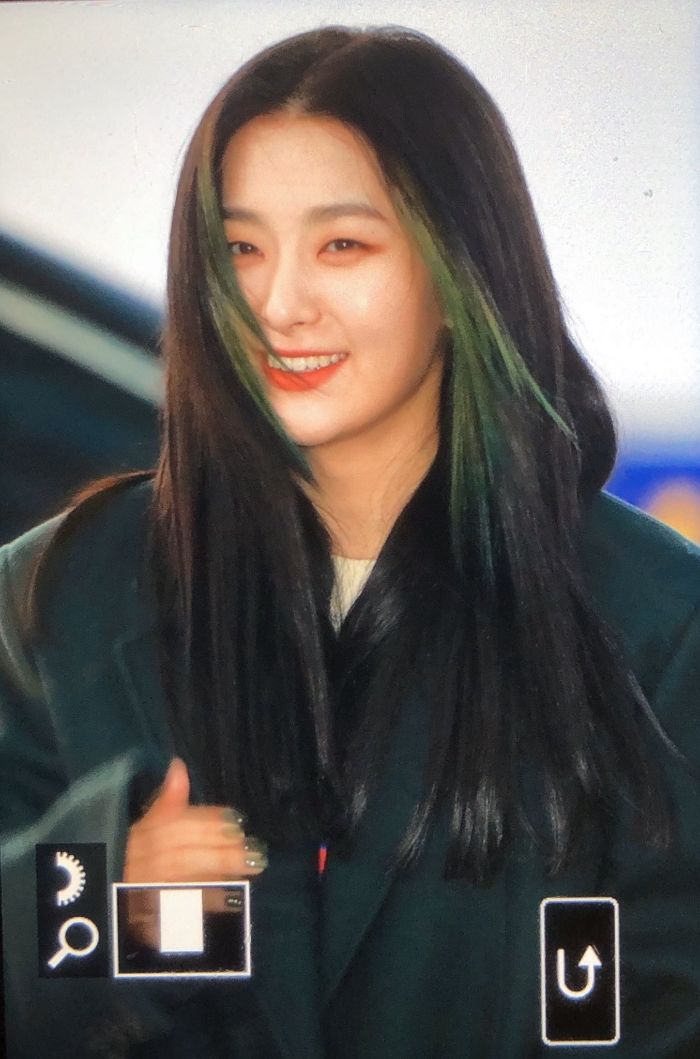 다시 여자들 사이서 유행할 ‘90년대 파격 브릿지’ 선보인 오늘(10일)자 슬기