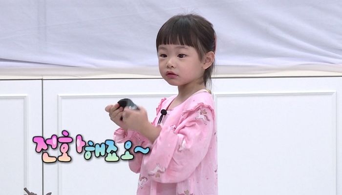 “벤 보고찌퍼~♥” 일어나자마자 ‘썸남’ 벤틀리한테 영상 통화해 폭풍 애교 떤 잼잼이