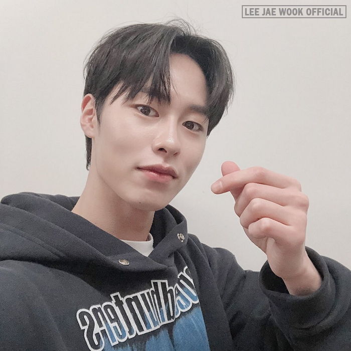 ‘하트 반깐머리’하고 소녀팬 심장 녹여버린 ‘일요 남친’ 이재욱