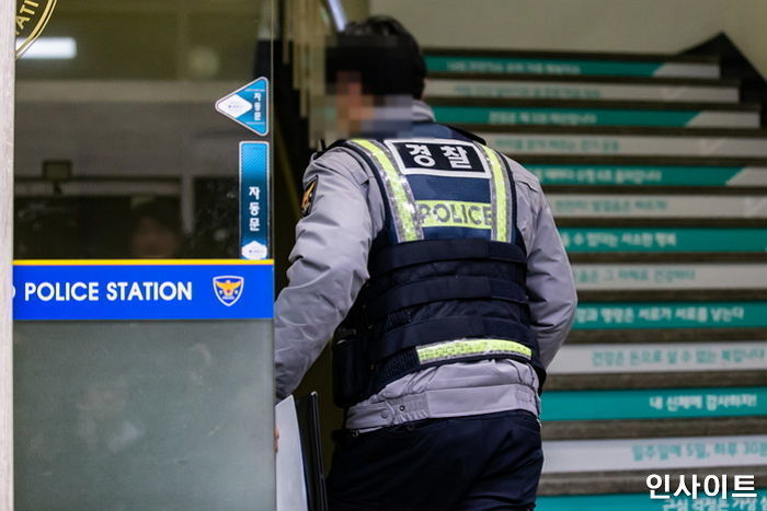 경찰들에게 “5년 뒤 내 앞에 무릎 꿇을 것들”이라 폭행+모욕한 경찰대생, ‘퇴학’ 당했다