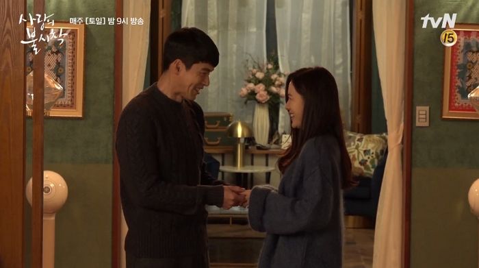 ‘NG’ 계속 내고 손예진과 눈 마주치자 세상 해맑은 표정 지은 ‘사랑의 불시착’ 현빈