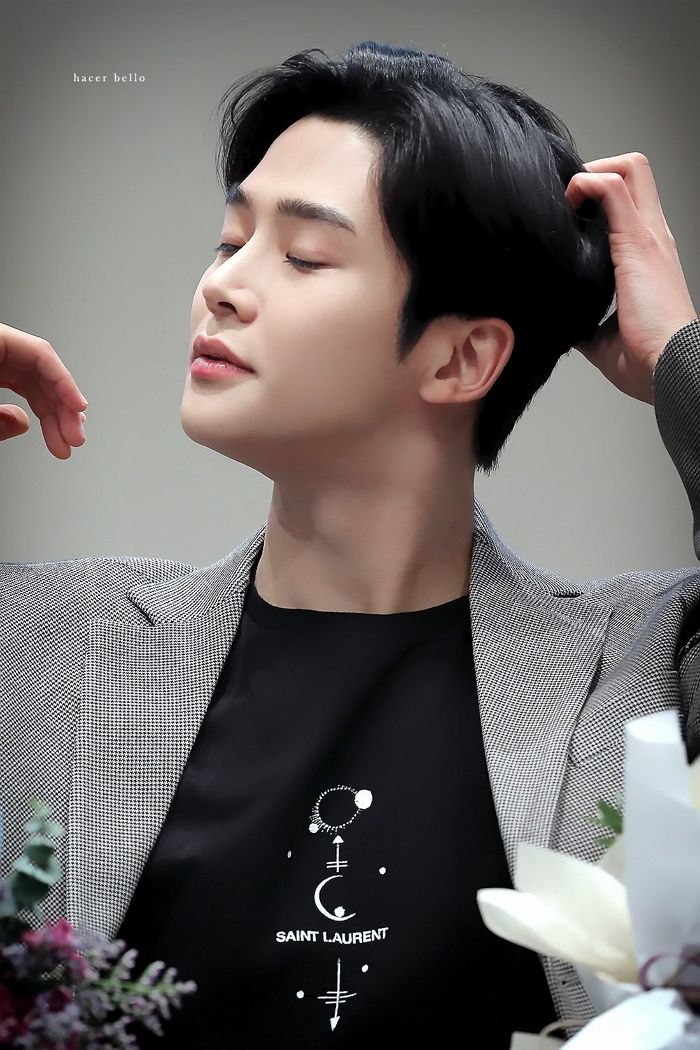 예술가가 공들여 깎은 듯한 ‘조각’ 같은 옆태 뽐낸 ‘인간 다비드’ 로운