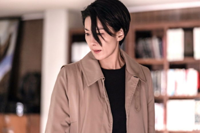 첫방부터 살인 목격 엔딩으로 최고 시청률 11% 돌파한 ‘아무도 모른다’