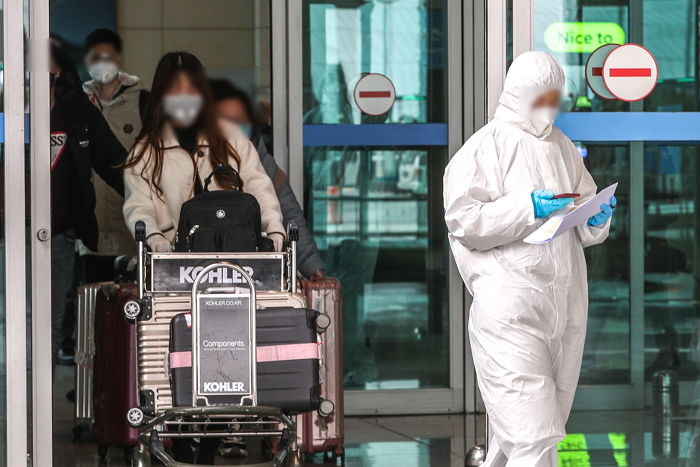 강남, 미국 등 해외 유학생들 때문에 코로나 지뢰밭 됐다