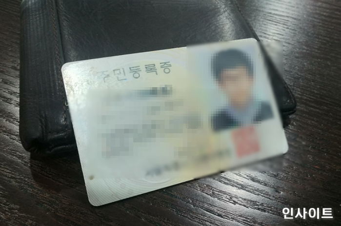 투표소에서 두 번이나 거절당했는데도 포기하지 않고 주민등록증 발급해 ‘첫 투표’한 고3