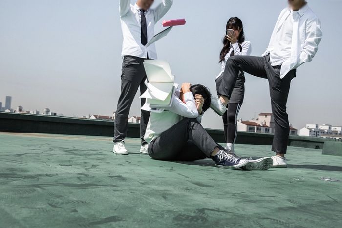 “중학교 때 ‘찐따’였던 저를 발로 걷어차던 ‘일진’이 병으로 세상을 떠났습니다”
