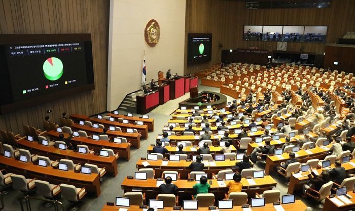 국회의원, 연봉 ‘1억 4천만원’으로 한국서 두 번째로 돈 많이 버는 직업이다