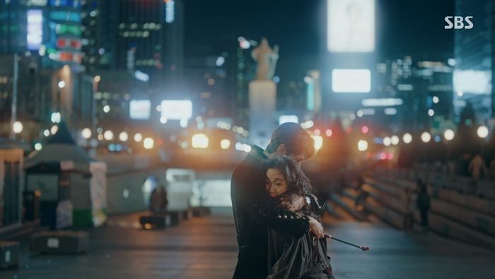 김은숙 작가 드라마 중 처음으로 시청률 ‘폭락’하고 있는 ‘더킹’