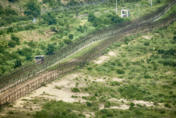 DMZ / gettyimagesBank