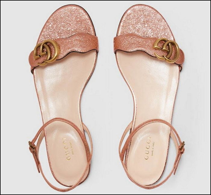 ‘구찌’ 로고 콕 박혀 맨발에 신어도 고급미 줄줄 흐르는 신상 ‘더블 G샌들’