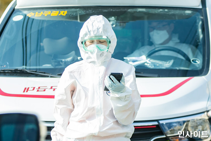 “44명”···어제(6일) 하루 대한민국서 발생한 코로나19 확진자의 수