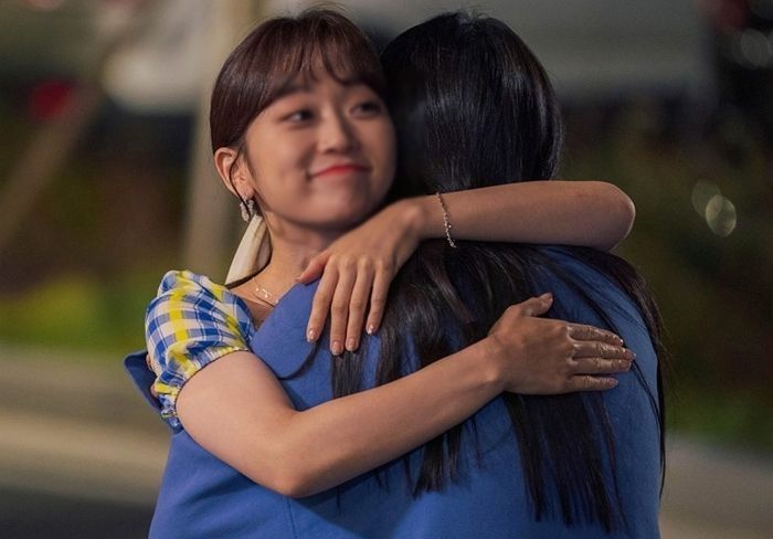 “찐친이 ‘범인’이었습니다”···절친이 ‘에어팟’ 훔쳐간 걸 알게 된 여성의 고민