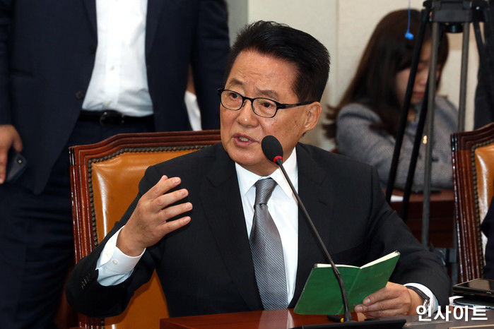 군 복무 도중 대학교 ‘편입→졸업’까지 한 박지원 국정원장 후보자