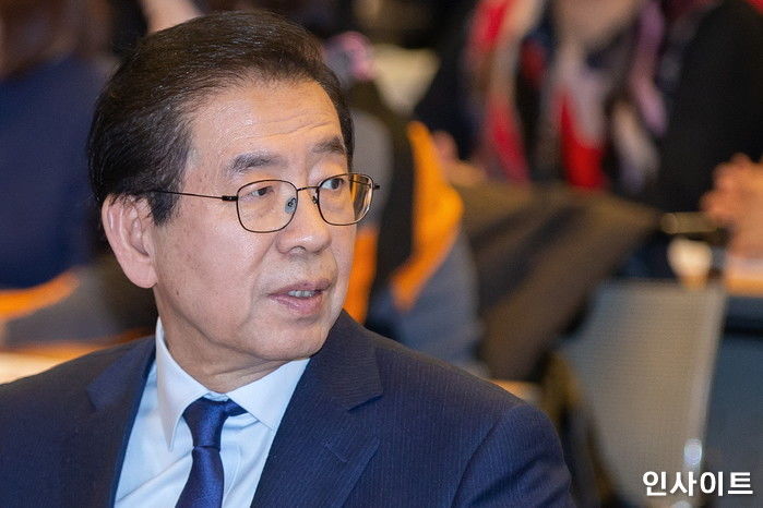 ‘7억’ 빚만 남기고 떠난 박원순, 연금·퇴직금 한 푼도 못 받는다