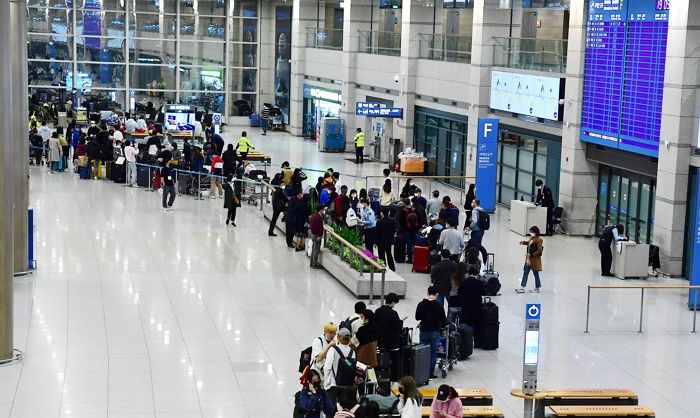 어제(20일) 하루, 국내 코로나 신규 확진자 ‘45명’ 발생…해외유입 25명