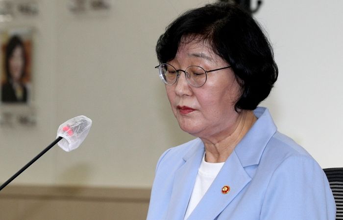 “여성가족부 폐지하라”는 국회 청원 ‘법적 효력’ 있는 10만 넘었다