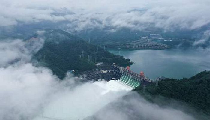 중국 댐들에서 방류한 흙탕물 밀려오면 서해 꽃게+전복 다 말라죽는다