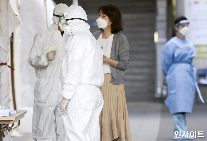 어제(27일) 하루 발생한 국내 코로나 신규 확진자 28명 발생…해외 유입 23명