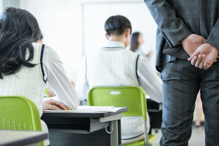 “눈에는 눈, 이에는 이”···학폭 사건 일으킨 제자들에게 서로 때리라고 지시한 교사