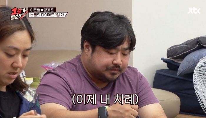 종이컵에만 밥 담아 먹는 ‘한컵 다이어트’ 한다더니 음식으로 ‘탑’ 엄청 쌓는 강재준