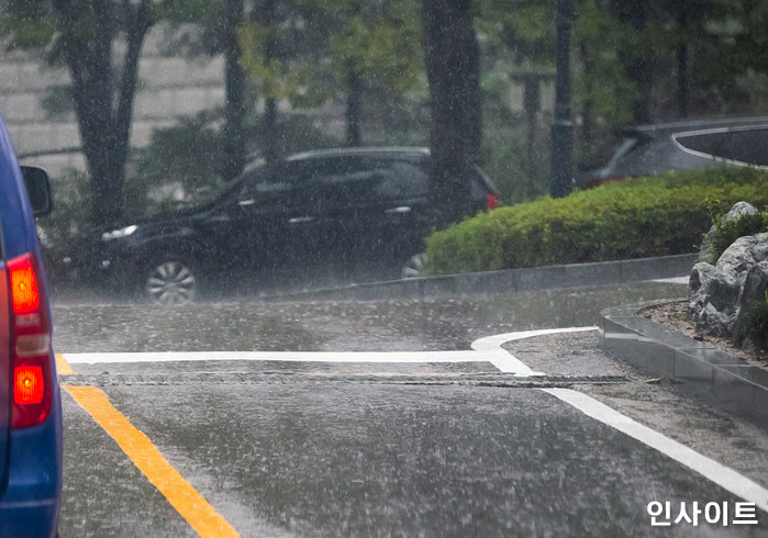 폭우로 통제된 ‘대전 지하차도’ 지나던 70대 노인 ‘사망’