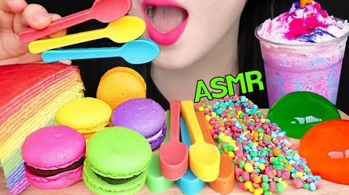 ‘입’만 출연하는데도 역대급 ‘먹방ASMR’로 구독자 900만 돌파 앞둔 한국인 유튜버