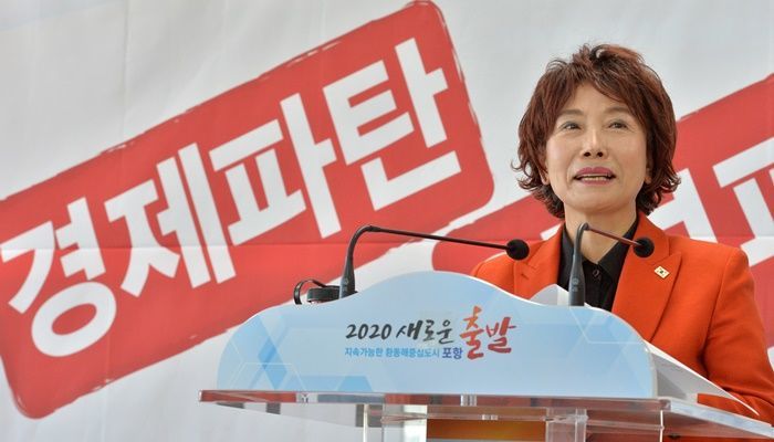 ‘광복절 집회’서 연설한 주옥순 엄마부대 대표, 코로나19 확진