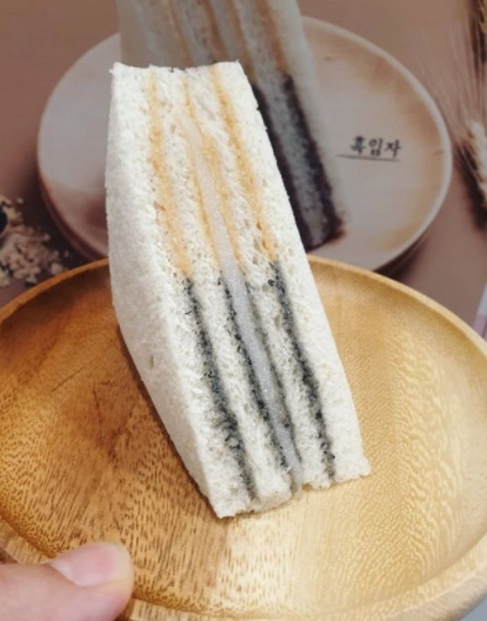 고소한 흑임자+인절미 크림 꽉 찬 홍루이젠 신상 샌드위치