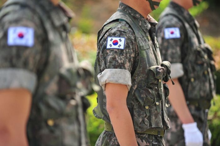 오늘(1일)은 꽃다운 청춘 바쳐 조국 지키는 군인을 위한 ‘국군의날’ 입니다