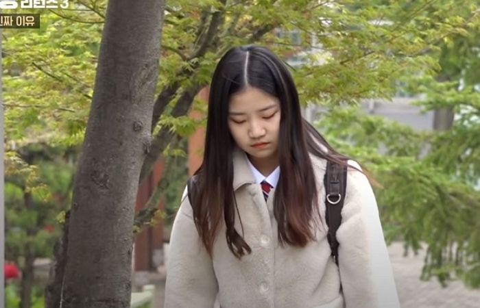 “통금 7시·매달 용돈 2만원”…보수적인 부모님이 10대 딸에게 내건 20가지 규율