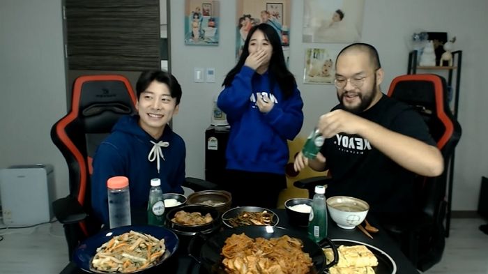 ‘존잘’ 곽윤기 실물로 본 뒤 ‘입꼬리’ 올라간 아내를 본 홍구의 찐반응 (영상)