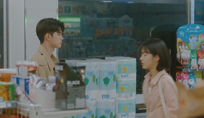 “그건 성범죄다. 성추행”···갑자기 키스한 신예은에 돌직구(?) 날려 뻘쭘하게 만든 ‘경우의 수’ 옹성우