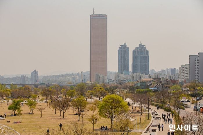 오늘(12일)부터 여의도·뚝섬·반포 한강공원 ‘출입통제’ 해제