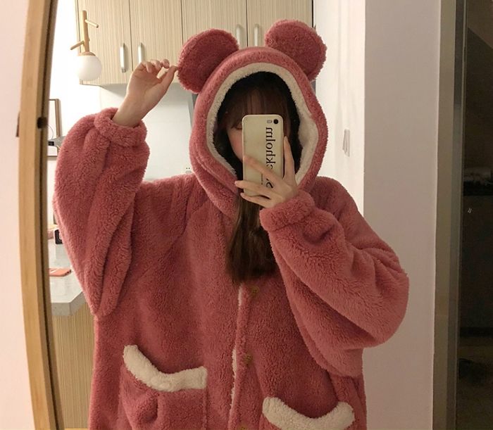 온몸 포근하게 감싸줘 전기장판 필요 없는 ‘후리스 재질’ 곰돌이 파자마