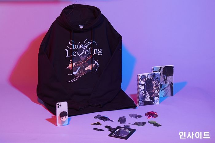 카카오커머스, 웹툰 ‘나 혼자만 레벨업’ 굿즈 출시