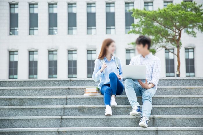 “성폭행 상황극·야외섹스...” 여친의 막장 ‘성적취향’에 이별 고민하는 남성의 고백