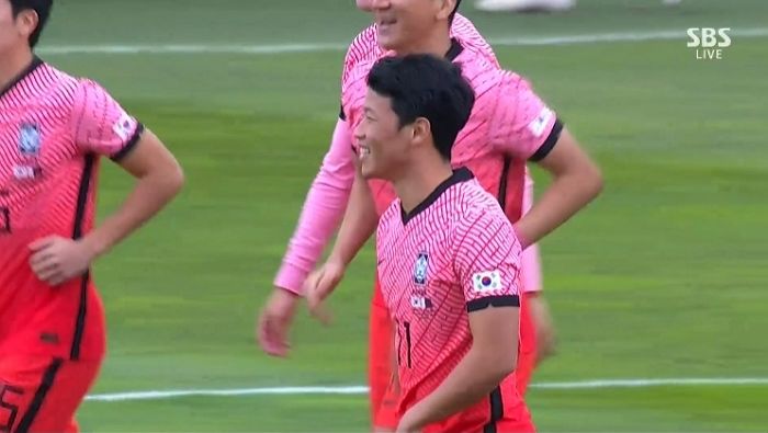 황희찬, 경기 시작하자마자 선제골···“한국 1-0 카타르”