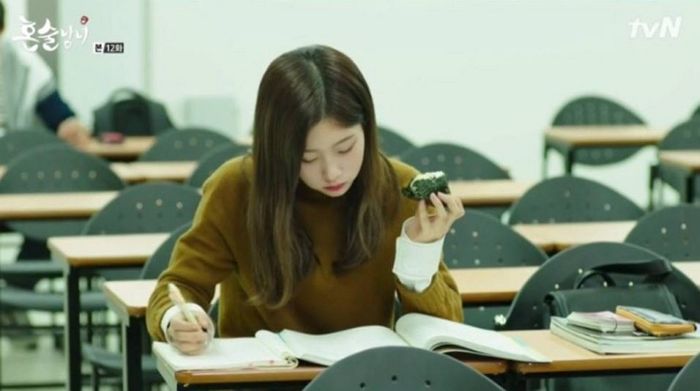 “공부 10시간 하면 밤에 해줄게”...‘공시생’ 남친 1년 만에 ‘합격’시킨 여친