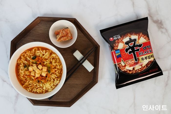 농심, ‘신라면블랙 두부김치’ 출시