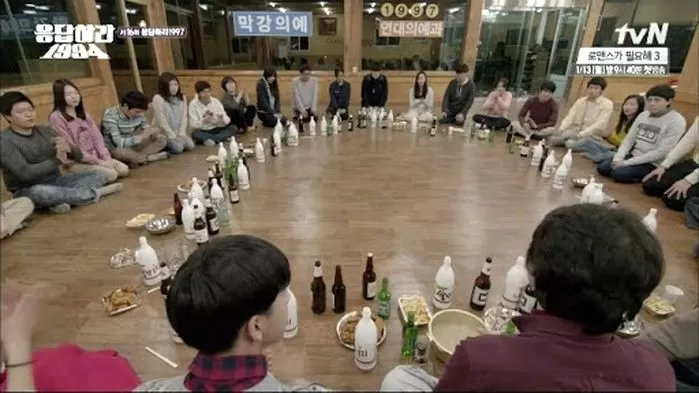“내년에 21학번 신입생 MT 하면, 설마 20학번들도 끼는 건가요?”