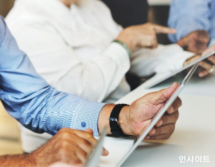 한화생명, 치매 케어 플랫폼 참여 파트너사 공모