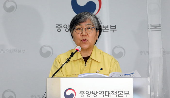 “확진자 1천명 넘을 수 있다”···1~2주 뒤 확진자 폭증 우려한 정은경 청장