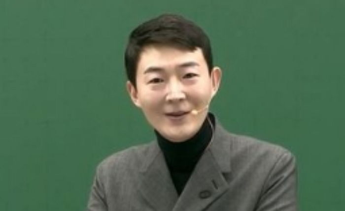 현우진이 사상 첫 ‘코로나 수능’ 본 수험생들에게 전한 가슴 뭉클한 메시지