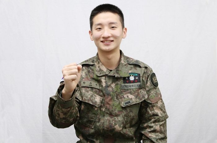 생수병라벨 제거 제안해 장관상 수상한 육군 한우석 일병