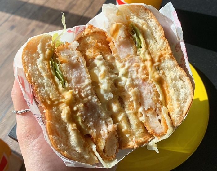 오늘(10일) 단 하루, 오동통한 새우 살 가득한 롯데리아 ‘새우버거’ 1+1