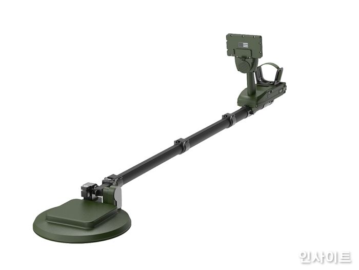 한화시스템, 목함지뢰까지 찾아내는 ‘지뢰탐지기-Ⅱ’ 성공적 개발 완료…지뢰사고 예방 기대