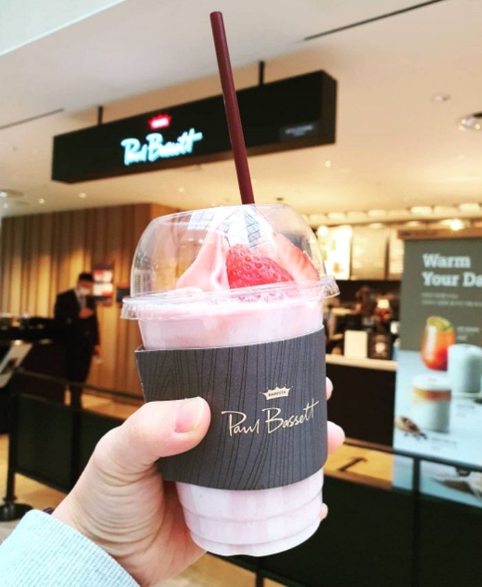 상큼한 제철 생딸기 한가득 품은 폴바셋 ‘아이스크림 딸기 라떼’