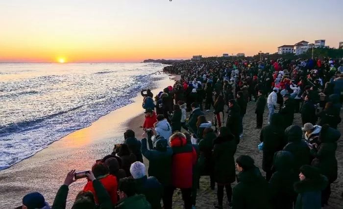 ‘해돋이 관광객’ 차단 위해 1월 1일 정동진역 ‘무정차’ 통과