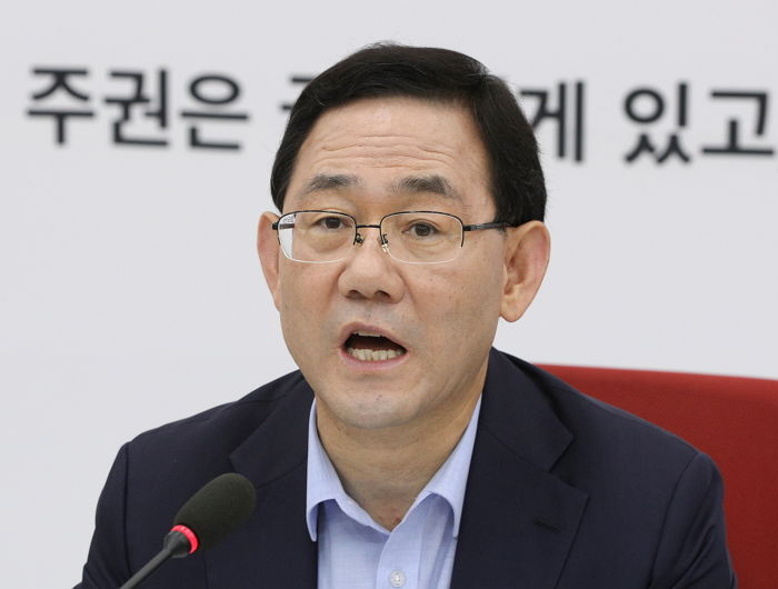 주호영 “문 대통령도 곧 ‘전직’ 대통령···사면 대상 될 수 있어”